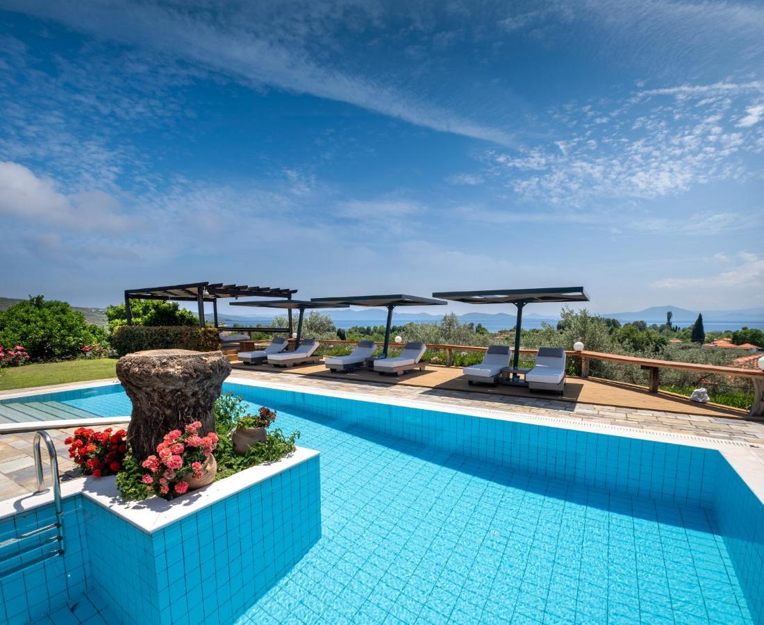 Iakovakis Suites & Spa Koropí Kültér fotó