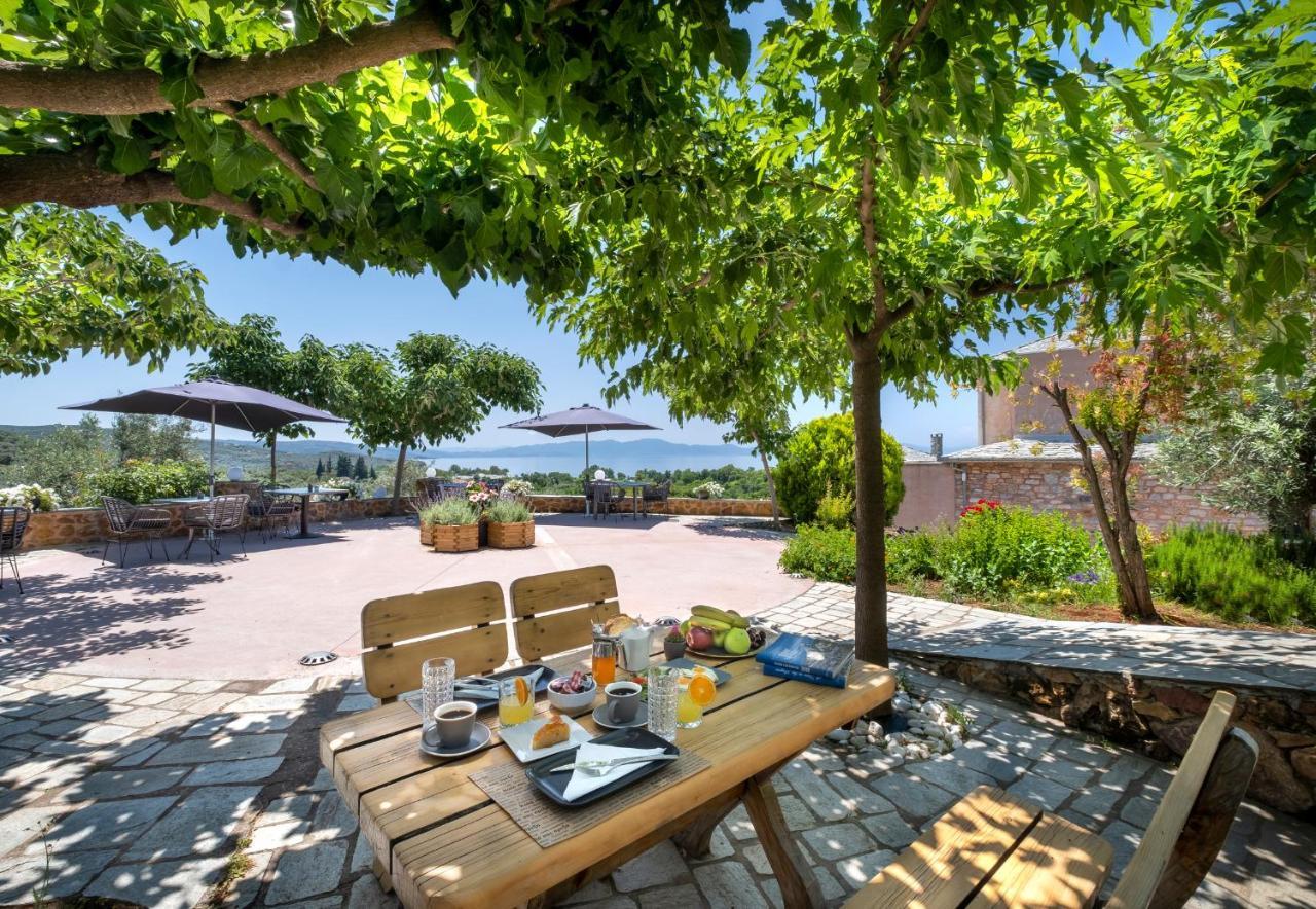 Iakovakis Suites & Spa Koropí Kültér fotó