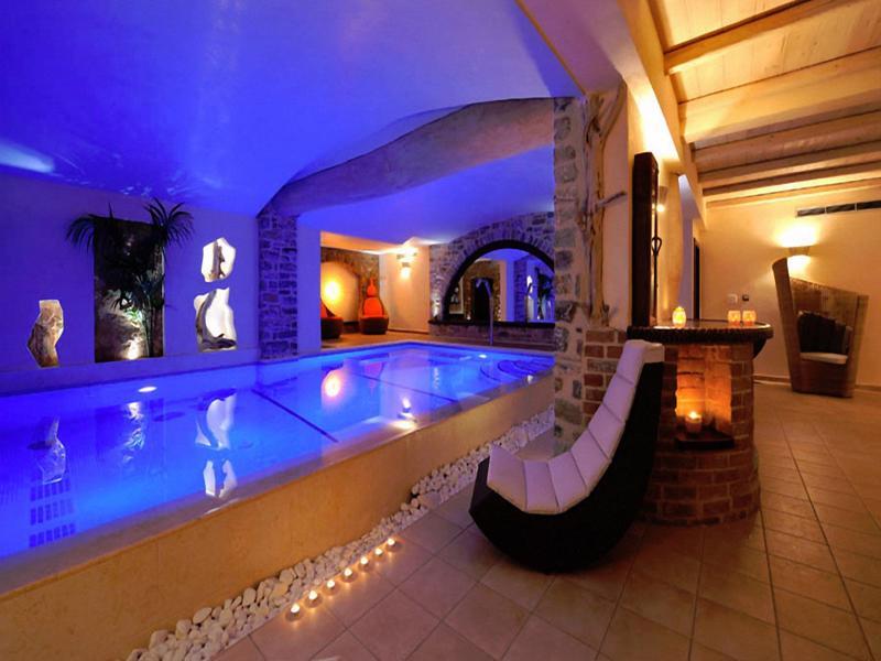 Iakovakis Suites & Spa Koropí Kültér fotó